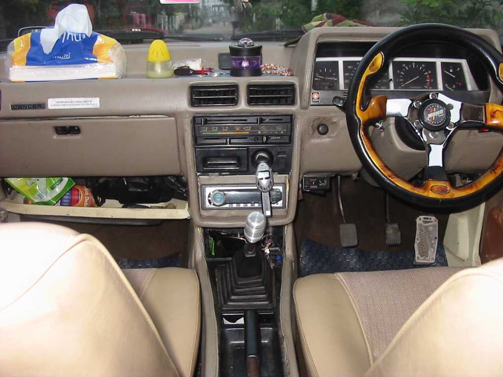 Pasang Iklan Mobil Bekas Mitsubishi Lancer SL Mobil Bekas